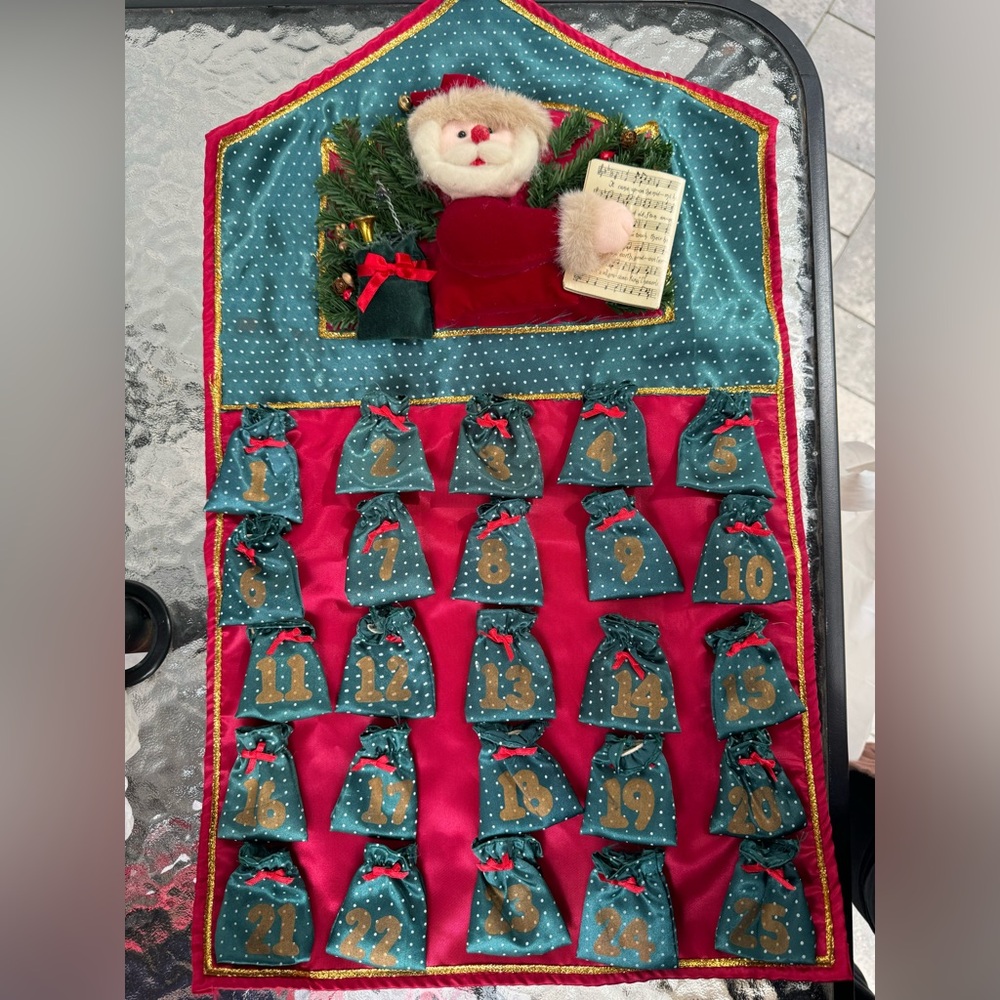 Vintage Christmas‎ Advent Calendar Count Down Handmade Felt